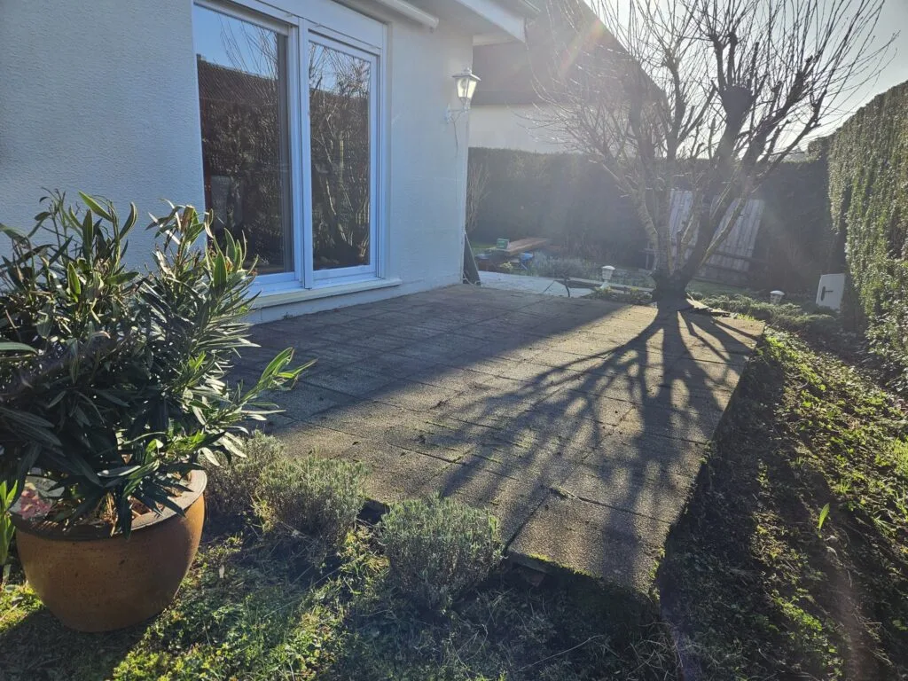 Dalles gravillonnées avant terrasse bois Bretteville-sur-Laize