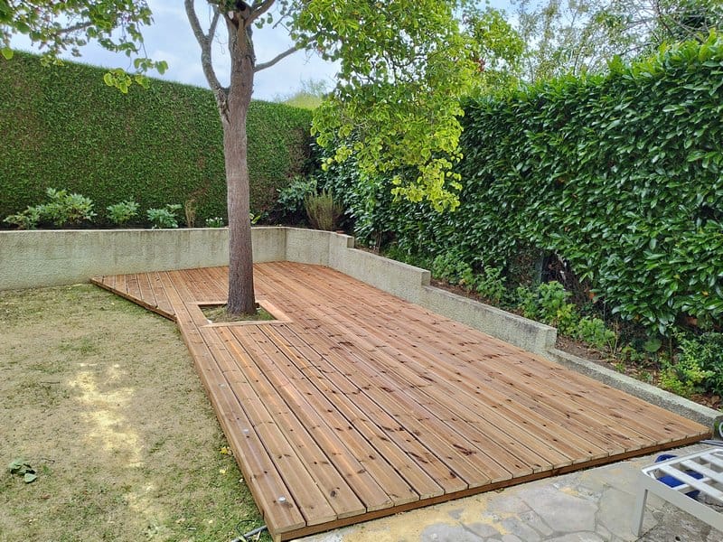 Terrasse bois du nord Bretteville-sur-Odon avant habillage muret en douglas
