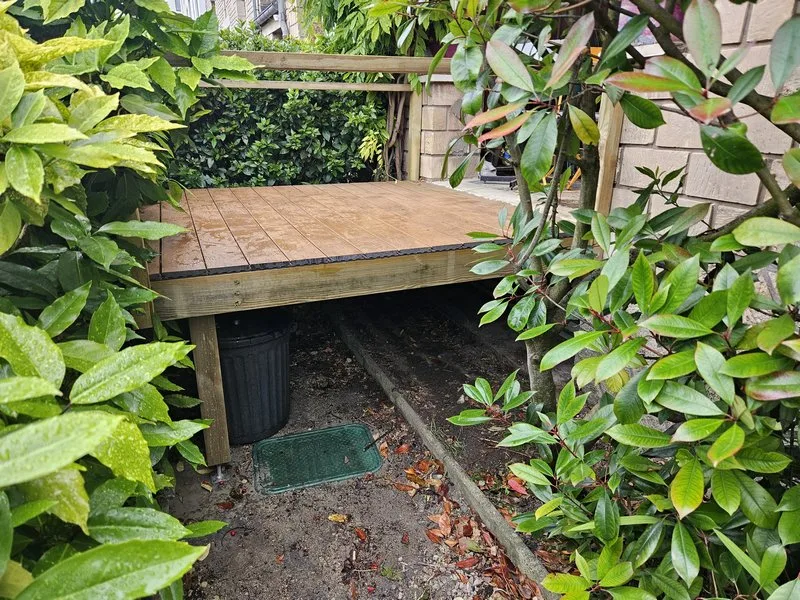 balcon sur pilotis lames composite avant finition Caen Lanfranc